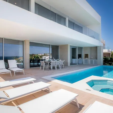 View By Blue Diamond 55 Villa Lagos